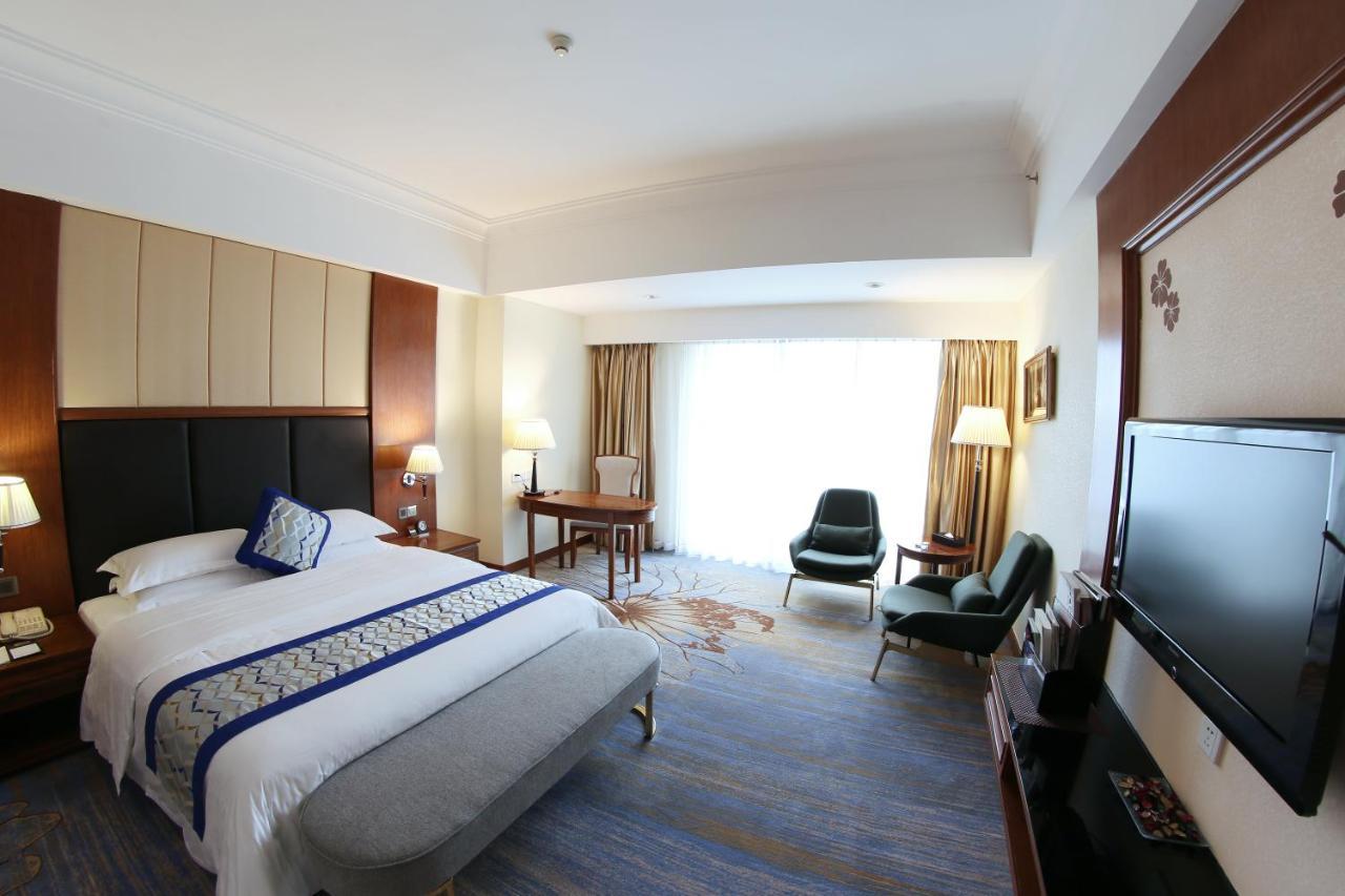 Gladden Hotel Jiangmen Exterior foto